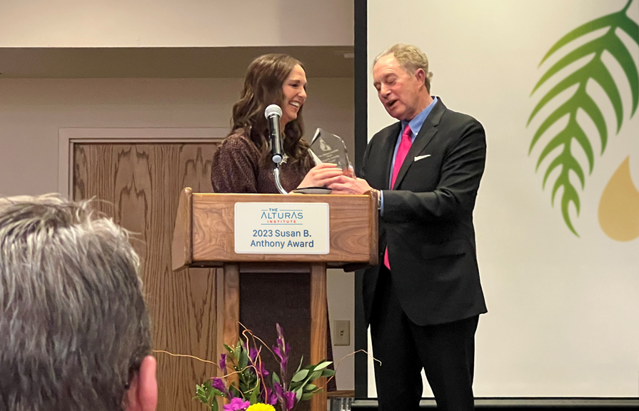 Jamie Reynolds Melaleuca VP of Human Resources accepting awarded