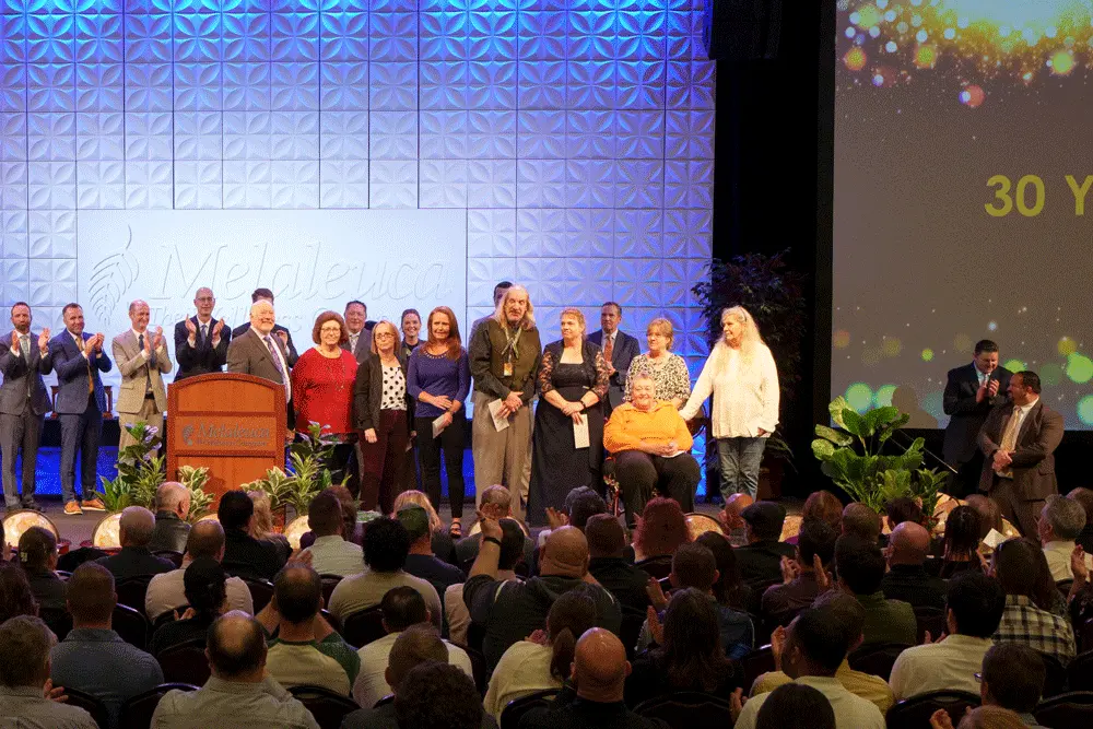 Melaleuca Team members celebrating 30-year anniversaries
