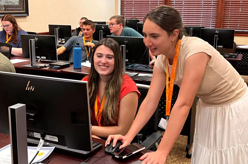 students learning at melaleuca it boot camp